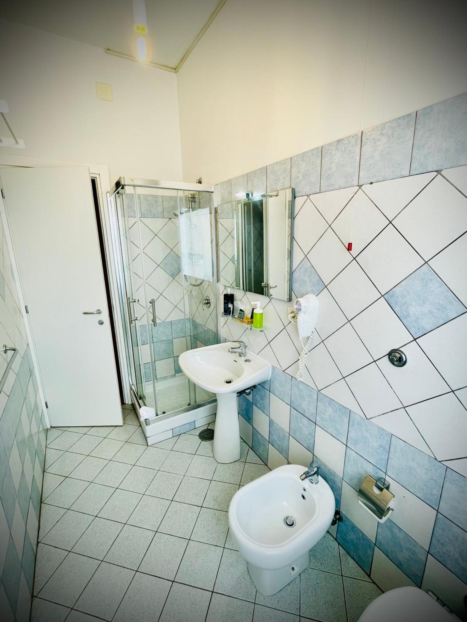Minturnae Hotel スカウリ エクステリア 写真